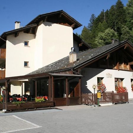 Elga Residence - Relax In Alta Valtellina - Bormio Valdisotto Exteriör bild